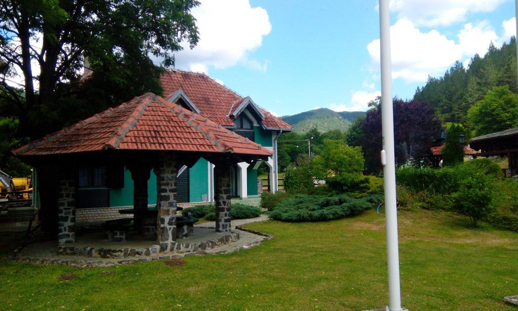 Planinska Kuca Villa Mokra Gora Luaran gambar